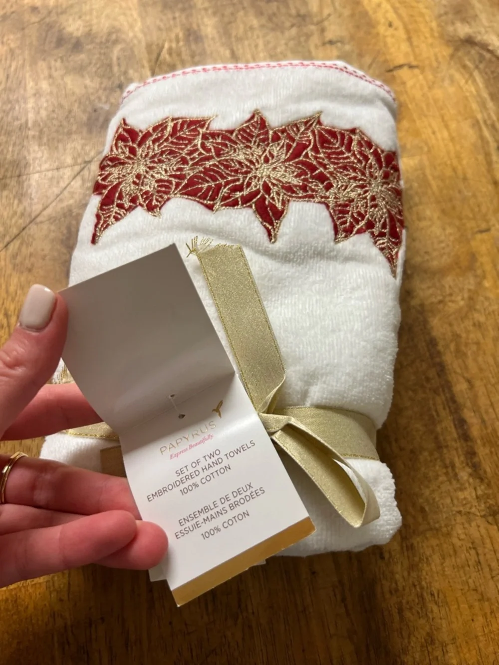 Papyrus hand towel